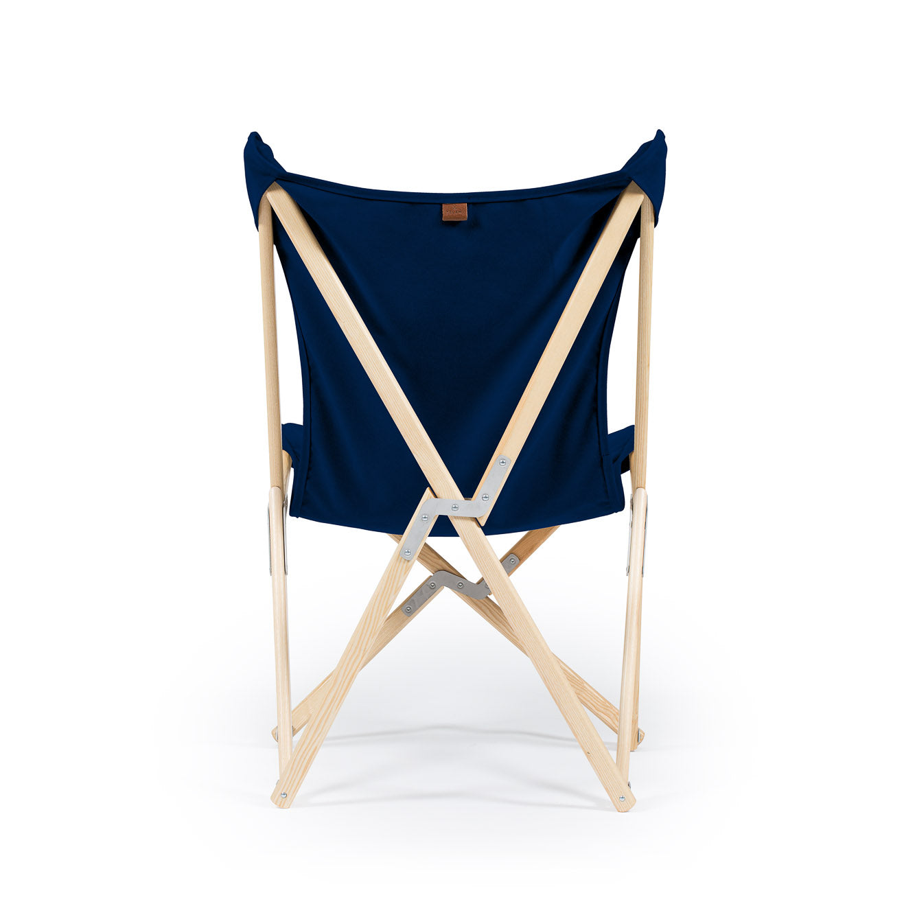 Telami Tripolina chair is the timeless folding chair, like butterfly, the iconic outdoor furniture. Relax on your sofa or on your Tripolina.